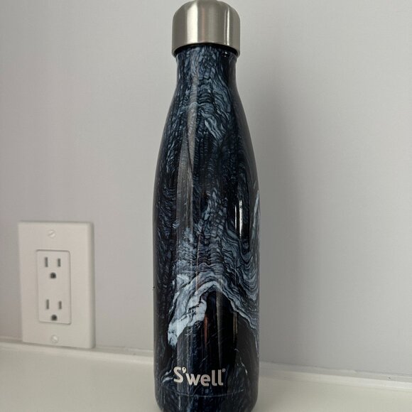 S'well Vacuum Insulated Stainless Steel Water Bottle, 17 oz - Picture 1 of 4
